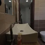 Entire In The Center With Free Parking Apartment *